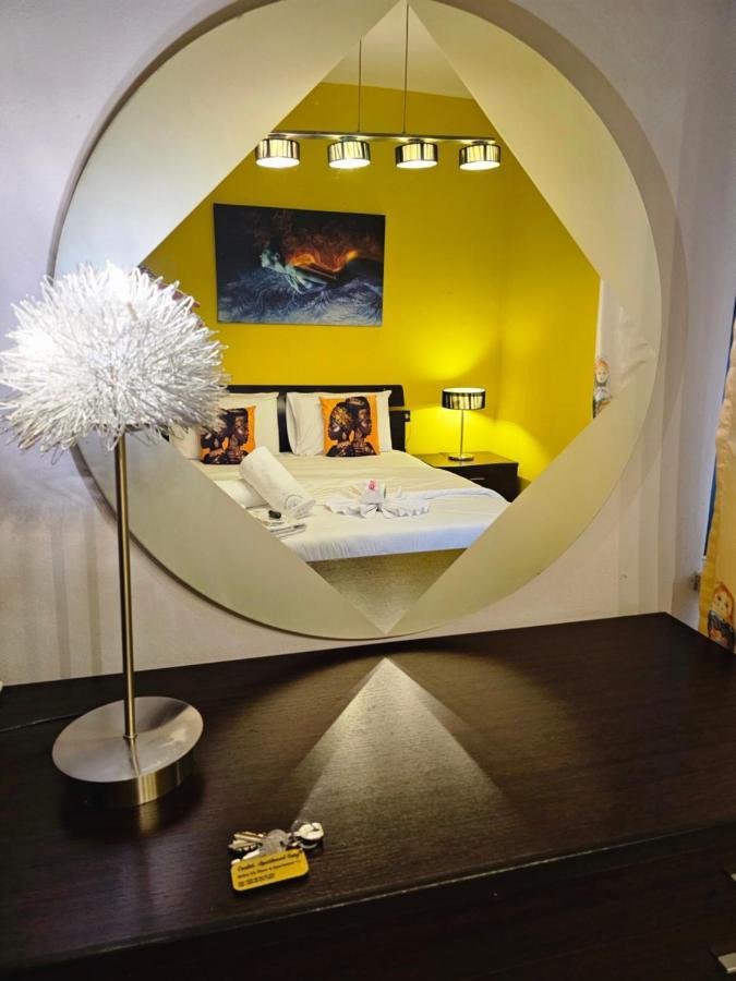 Center Apartment Easy_Luxury Tiranë Luaran gambar