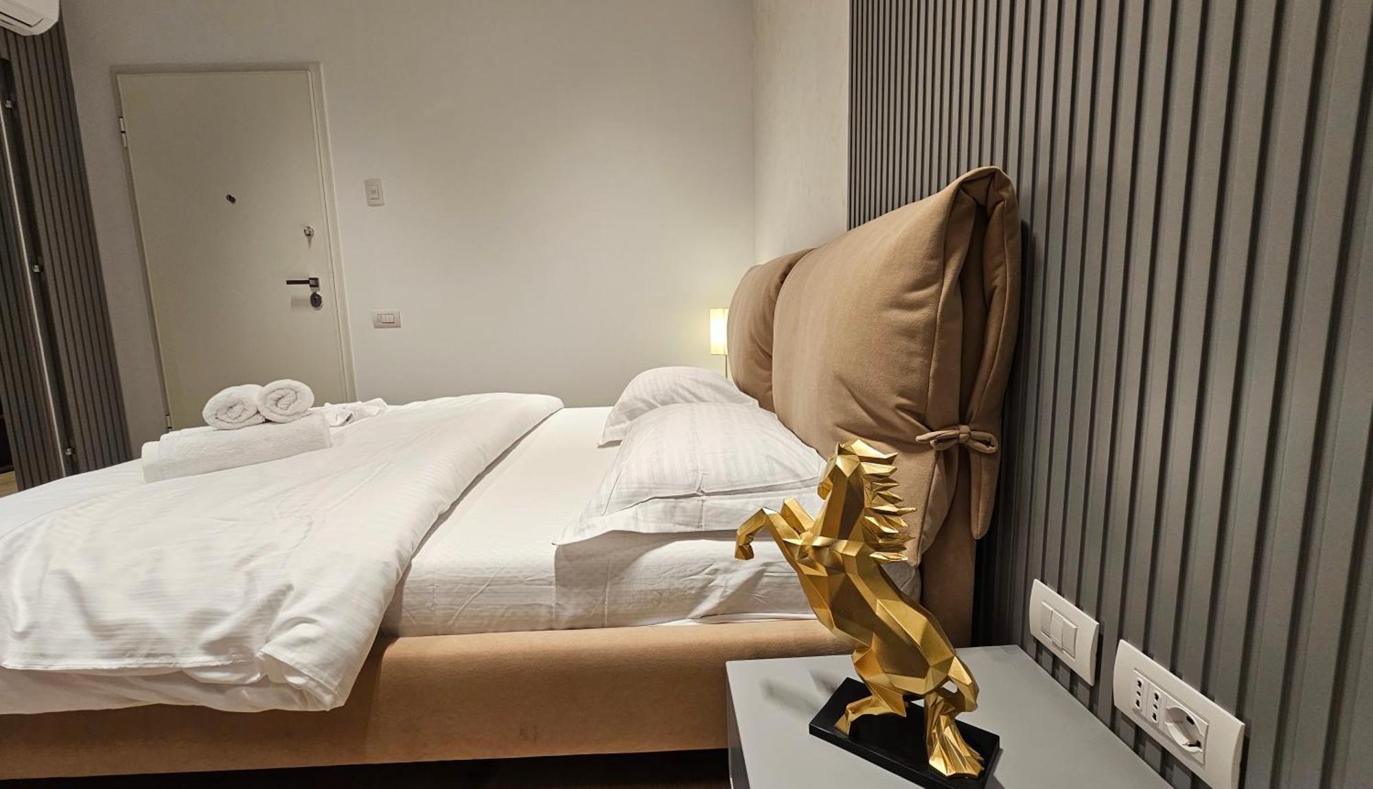 Center Apartment Easy_Luxury Tiranë Luaran gambar