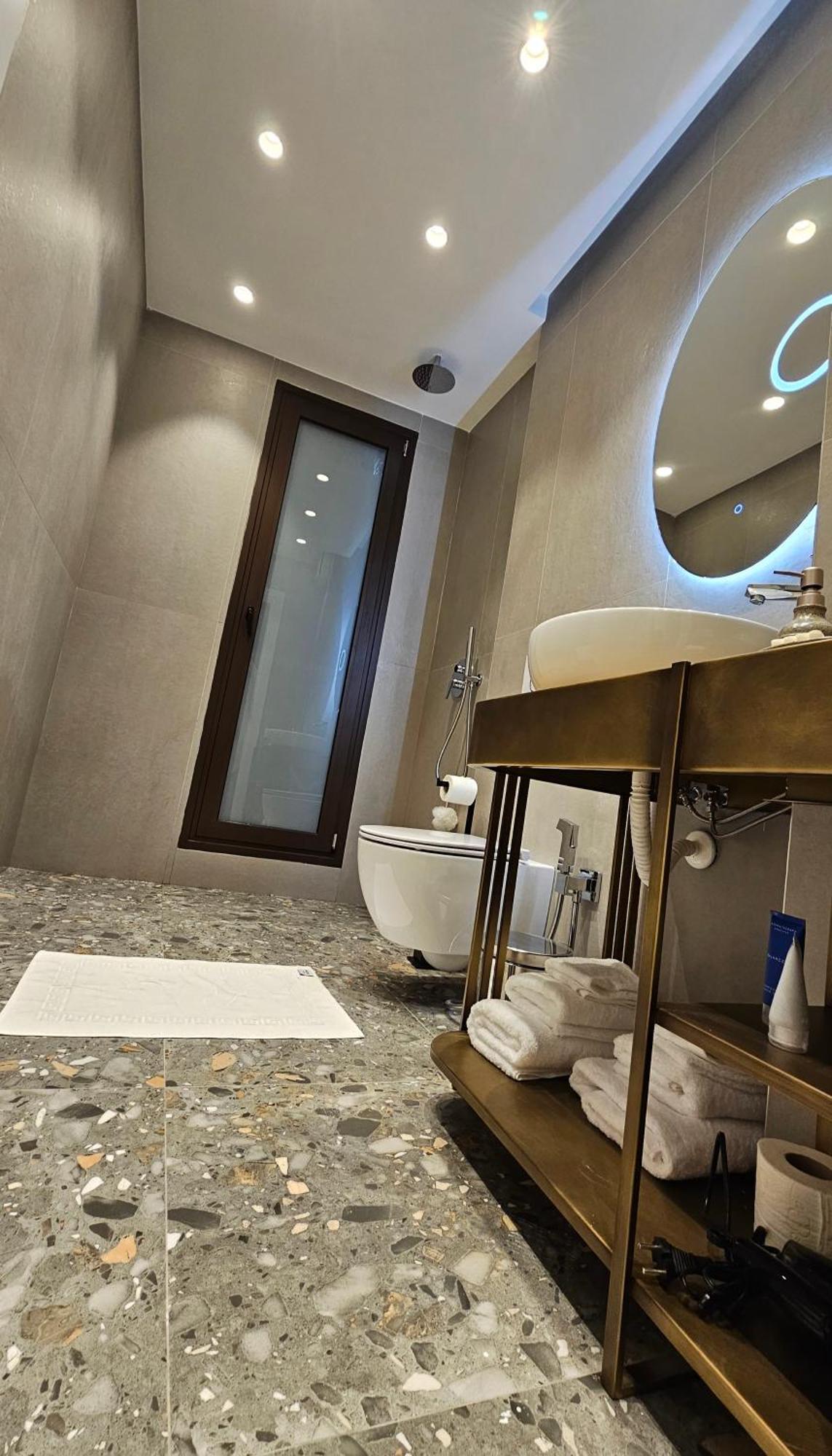 Center Apartment Easy_Luxury Tiranë Luaran gambar