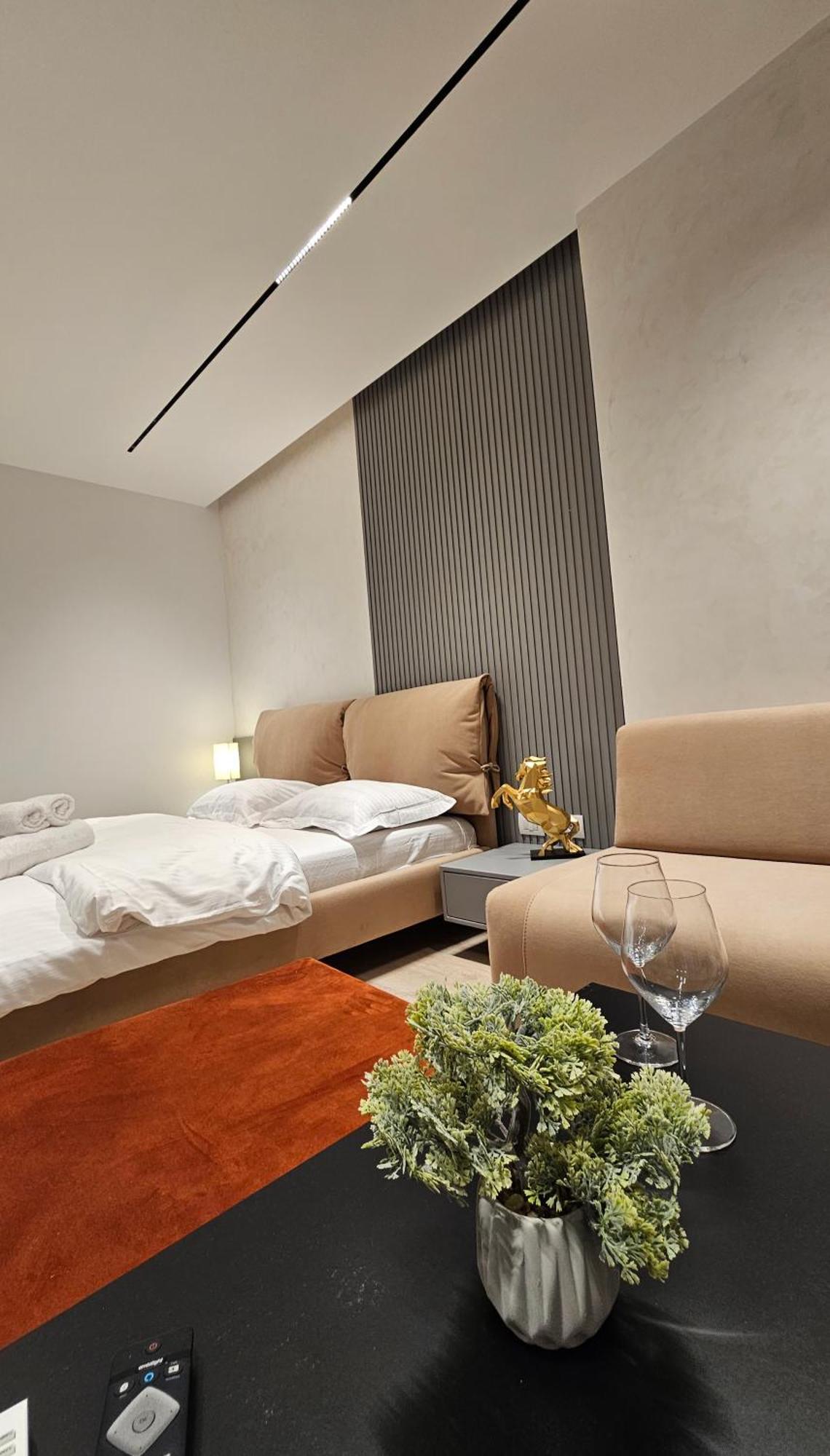 Center Apartment Easy_Luxury Tiranë Luaran gambar
