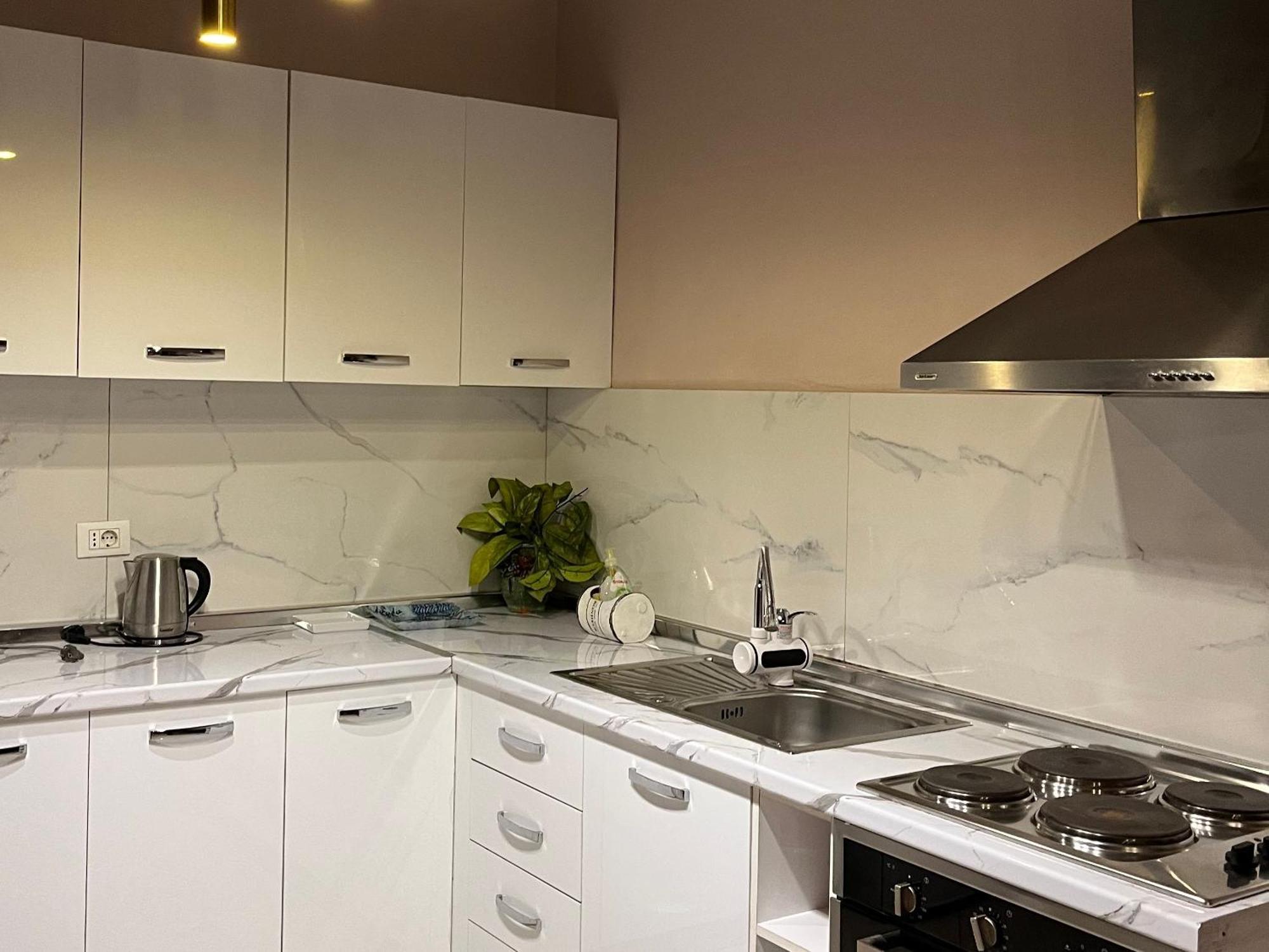 Center Apartment Easy_Luxury Tiranë Bilik gambar